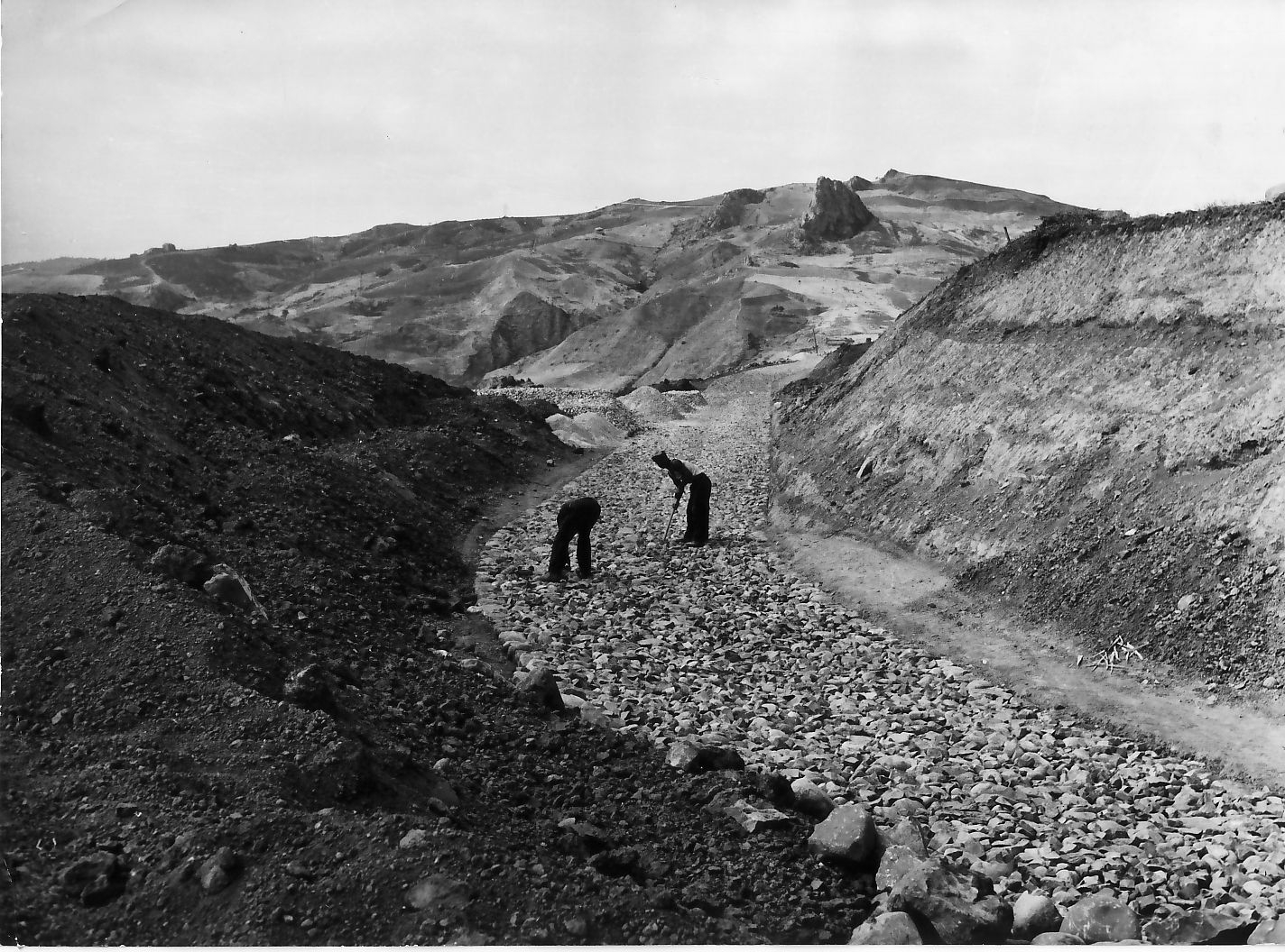 Nuova strada in costruzione